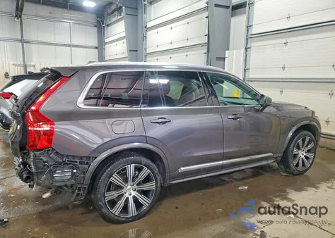 2023 Volvo Xc90 Plus z USA, uszkodzony, nr VIN YV4H600NXP1914433